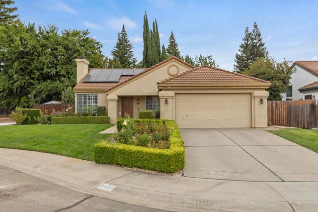 2441 Dove Ct, Yuba City, CA 95993