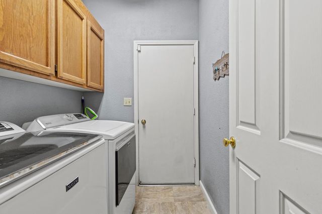 2441 Dove Ct, Yuba City, CA 95993