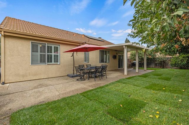 2441 Dove Ct, Yuba City, CA 95993
