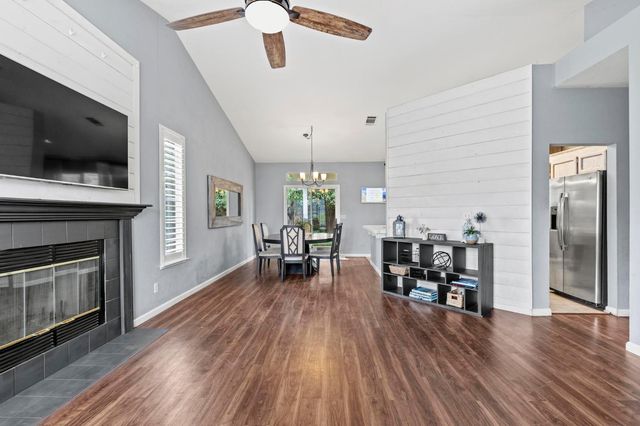 2441 Dove Ct, Yuba City, CA 95993