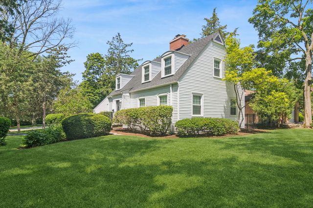 983 Harvard Court, Highland Park, IL 60035