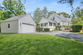983 Harvard Court, Highland Park, IL 60035