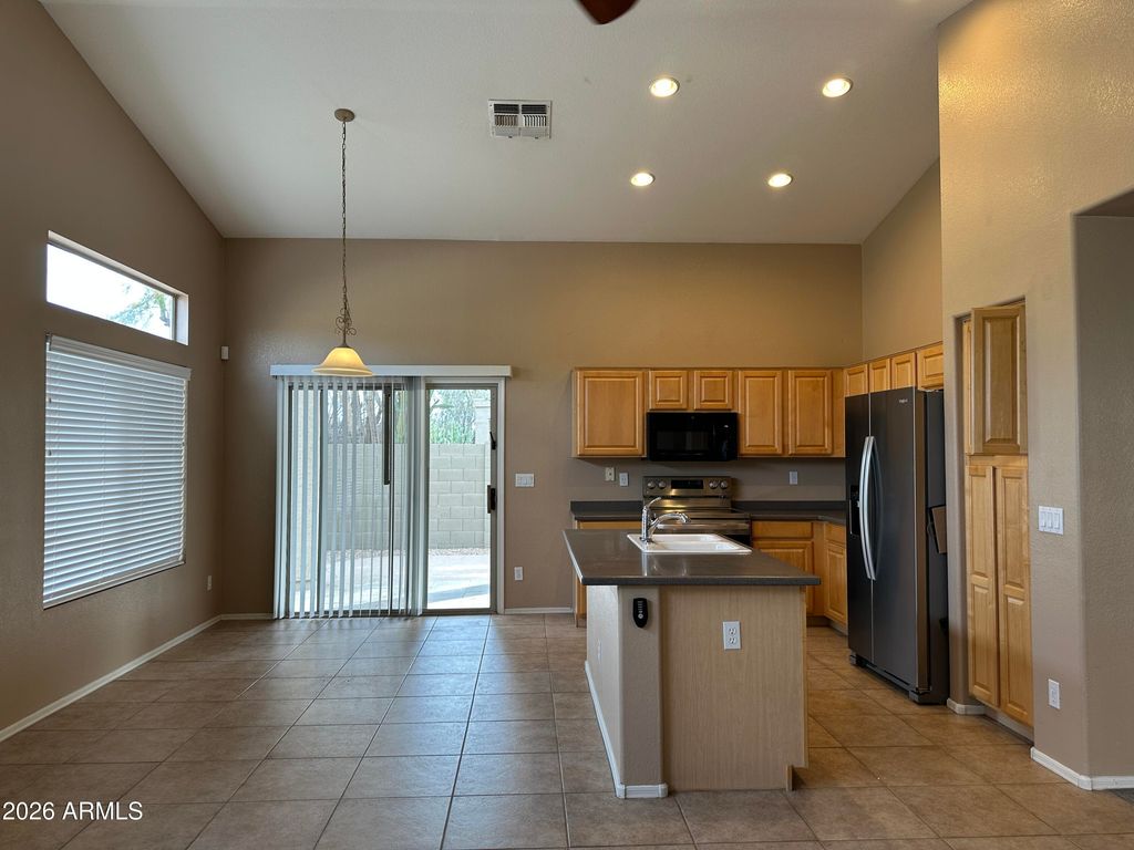 40915 N COLUMBIA Trail, Anthem, AZ 85086 — photo 5