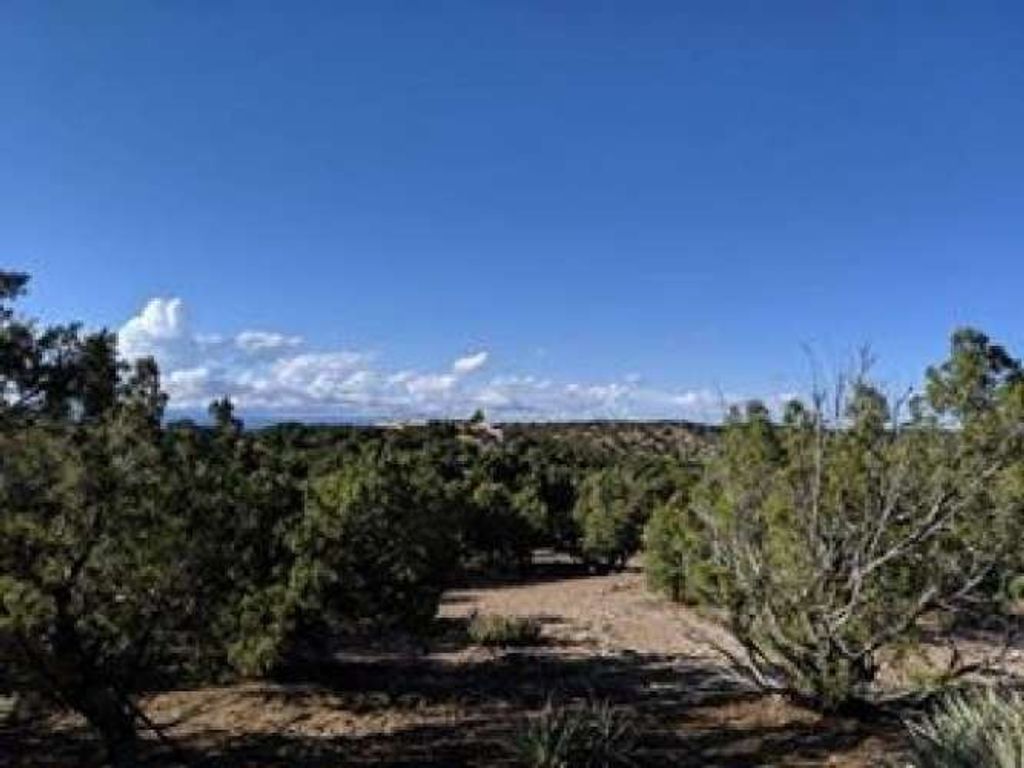 37 Sundance Ridge Circle, Santa Fe, NM 87501