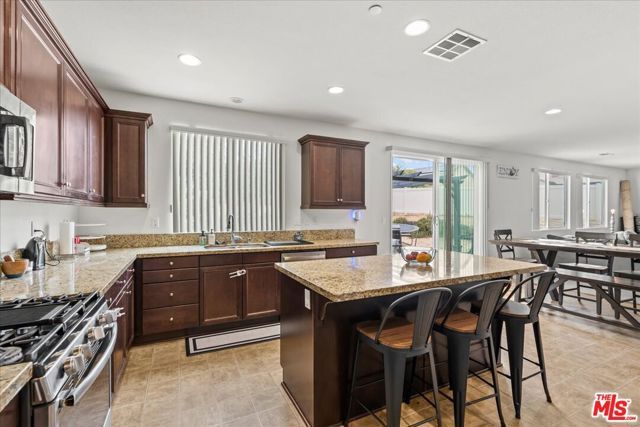 361 Canyon, Calimesa, CA 92320