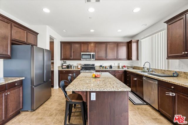 361 Canyon, Calimesa, CA 92320