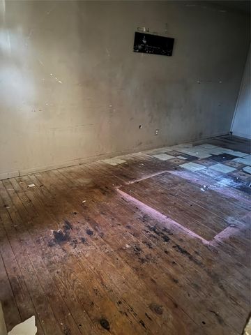 5325 Longmeadow Street, Houston, TX 77033