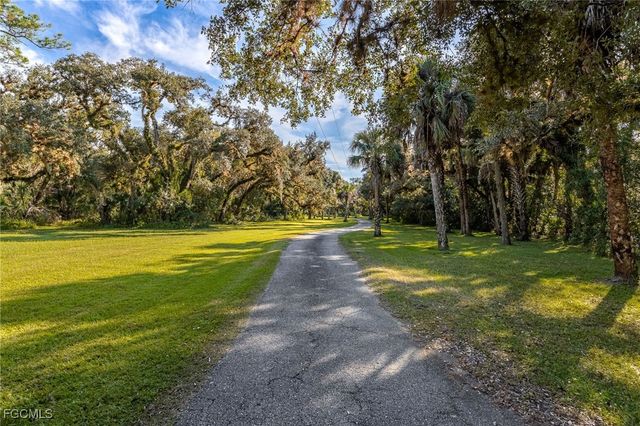 19650 N River RD, Alva, FL 33920