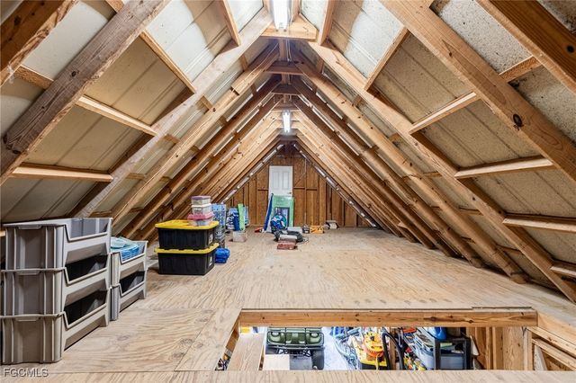 19650 N River RD, Alva, FL 33920