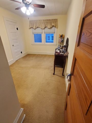 457 Arlington Avenue, Elgin, IL 60120