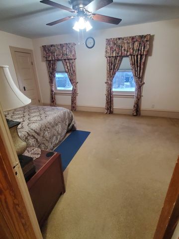 457 Arlington Avenue, Elgin, IL 60120