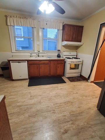 457 Arlington Avenue, Elgin, IL 60120