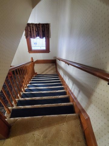 457 Arlington Avenue, Elgin, IL 60120