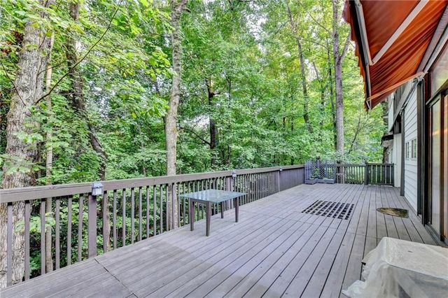117 Ridge Road, Berkeley Lake, GA 30096