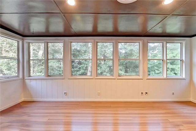 117 Ridge Road, Berkeley Lake, GA 30096