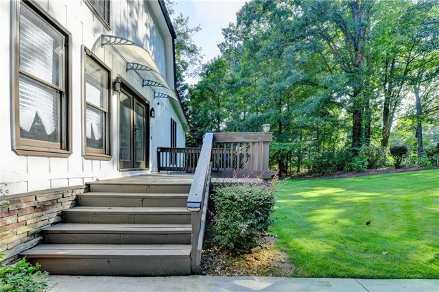 117 Ridge Road, Berkeley Lake, GA 30096