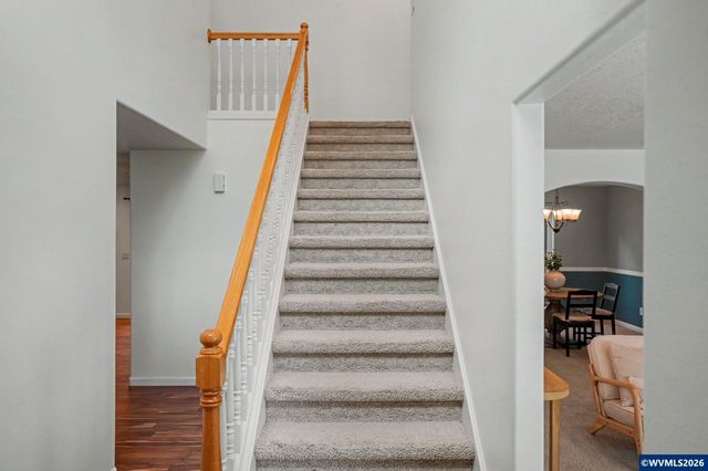 696 Mule Deer St NW, Salem, OR 97304