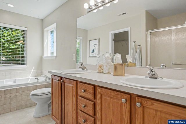 696 Mule Deer St NW, Salem, OR 97304