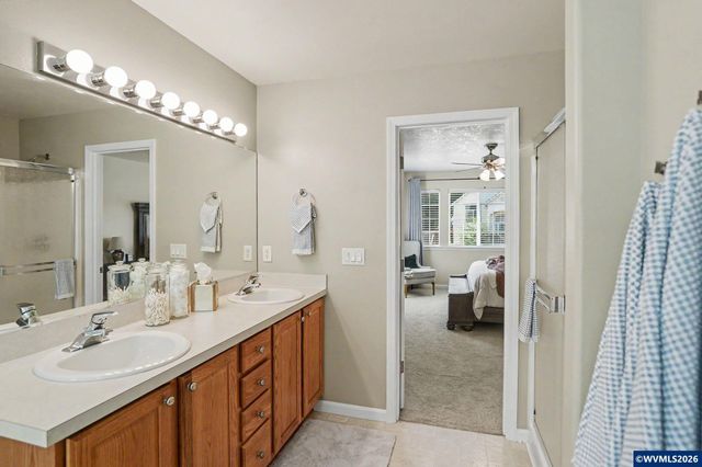 696 Mule Deer St NW, Salem, OR 97304