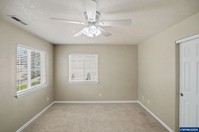 696 Mule Deer St NW, Salem, OR 97304