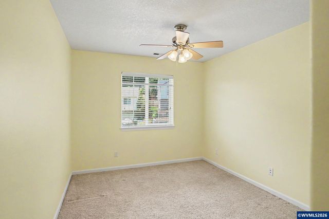 696 Mule Deer St NW, Salem, OR 97304