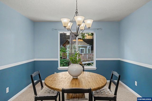 696 Mule Deer St NW, Salem, OR 97304