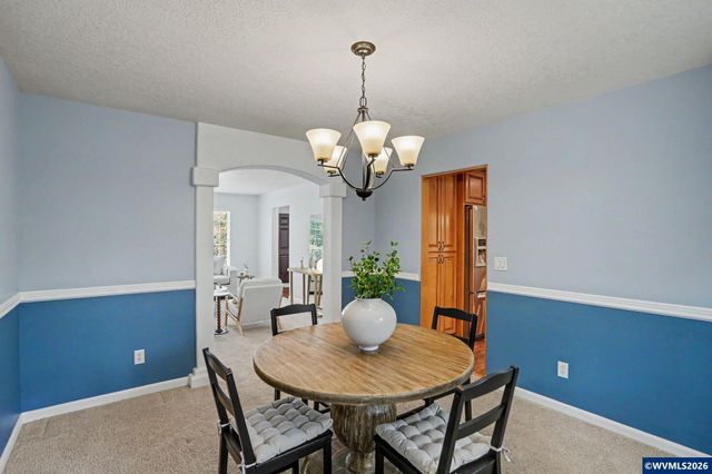 696 Mule Deer St NW, Salem, OR 97304