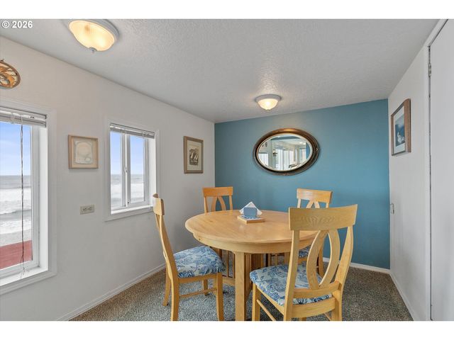 3521 Sw ANCHOR Ave 2, Lincoln City, OR 97367