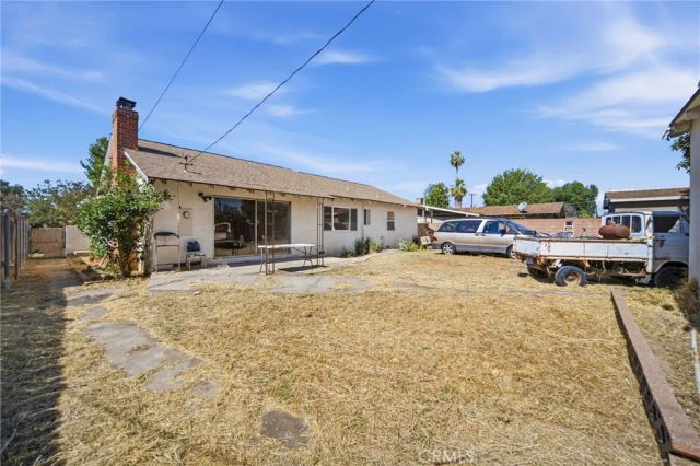 285 E Mckinley, Pomona, CA 91767