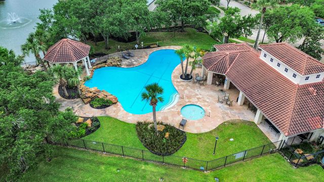 1014 Harbour Sands Drive, Houston, TX 77094
