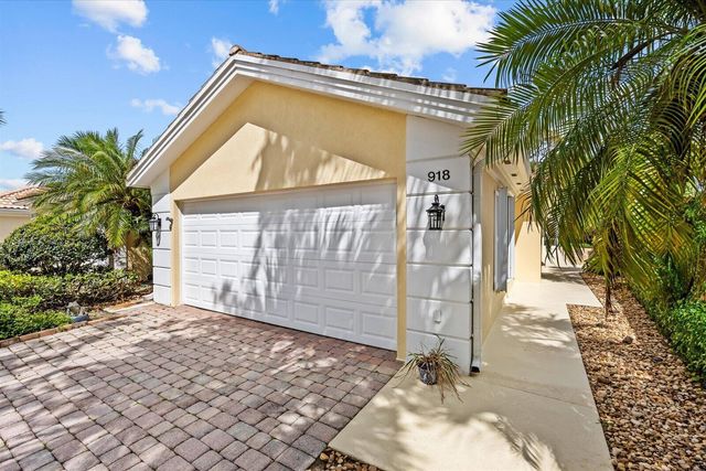 918 SW Balmoral Trace, Stuart, FL 34997