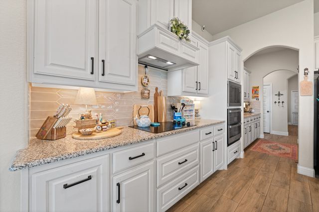 12709 Whispering Wind Drive, Godley, TX 76044