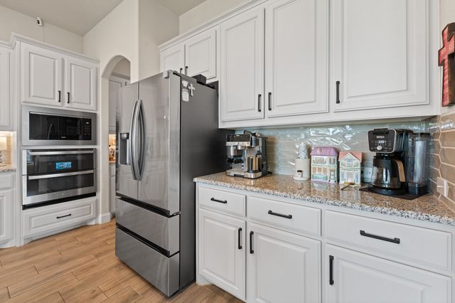 12709 Whispering Wind Drive, Godley, TX 76044
