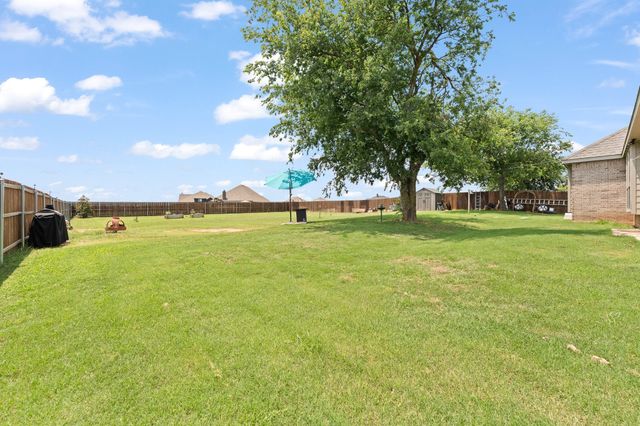 12709 Whispering Wind Drive, Godley, TX 76044