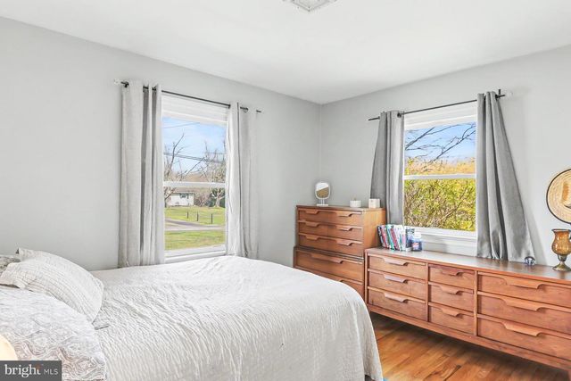 23 DEWALT DRIVE, Mechanicsburg, PA 17050