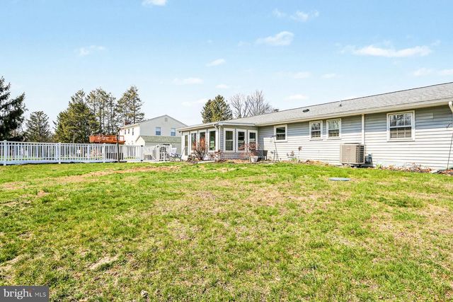 23 DEWALT DRIVE, Mechanicsburg, PA 17050