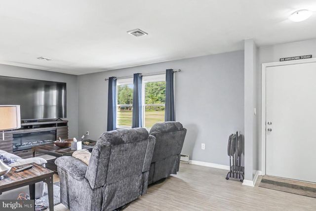 23 DEWALT DRIVE, Mechanicsburg, PA 17050