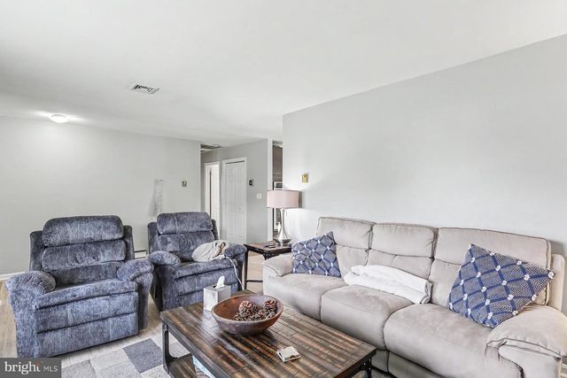 23 DEWALT DRIVE, Mechanicsburg, PA 17050