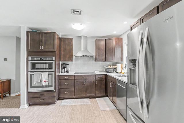 23 DEWALT DRIVE, Mechanicsburg, PA 17050