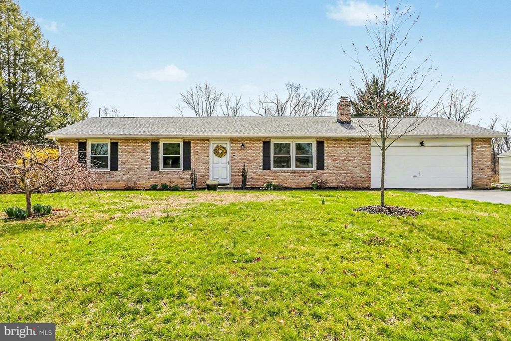 23 DEWALT DRIVE, Mechanicsburg, PA 17050