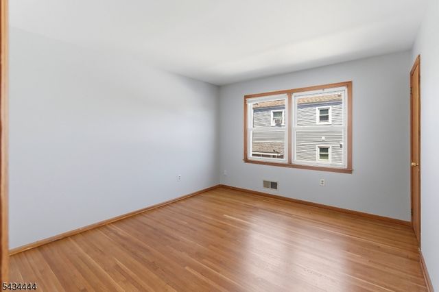 1109 Essex Ave, Linden City, NJ 07036