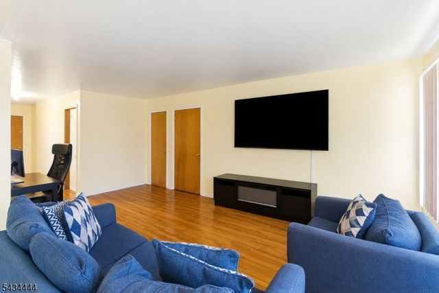 1109 Essex Ave, Linden City, NJ 07036