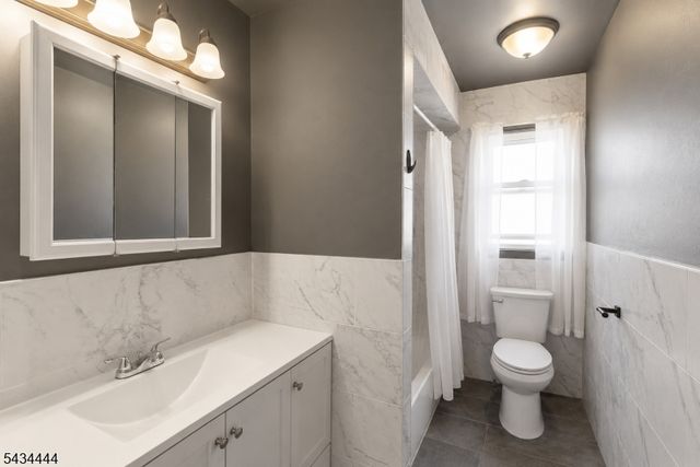 1109 Essex Ave, Linden City, NJ 07036