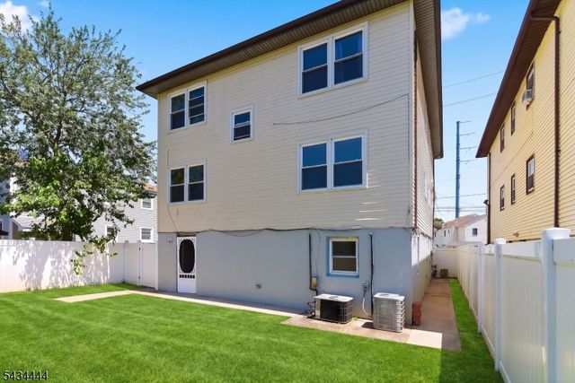 1109 Essex Ave, Linden City, NJ 07036
