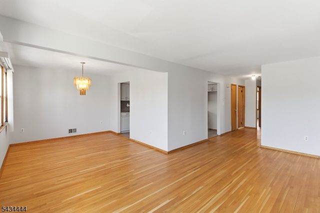 1109 Essex Ave, Linden City, NJ 07036