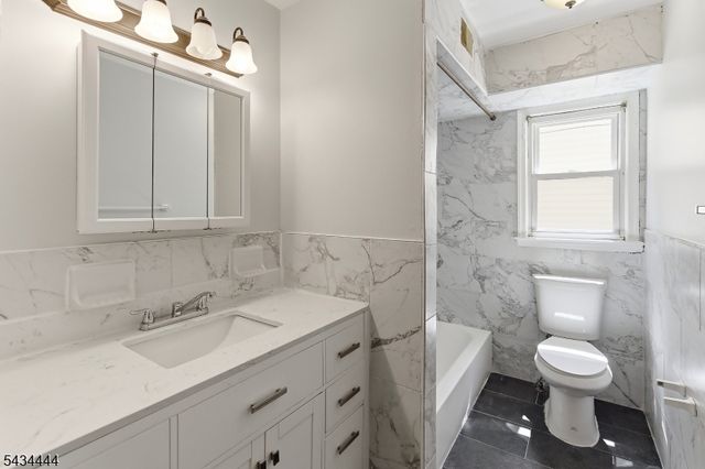 1109 Essex Ave, Linden City, NJ 07036
