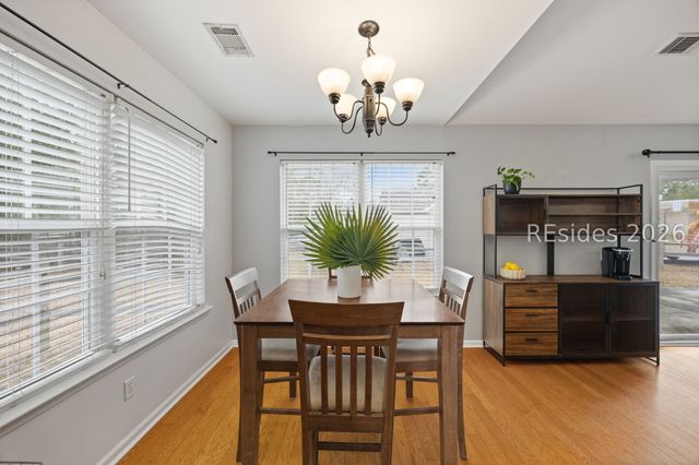 18 Royal Star Dr, Beaufort, SC 29907