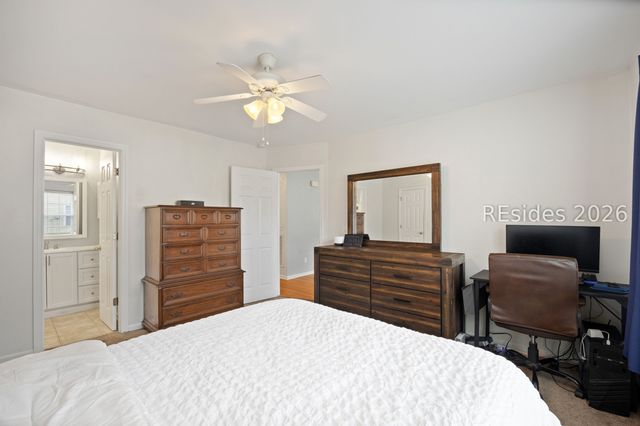 18 Royal Star Dr, Beaufort, SC 29907