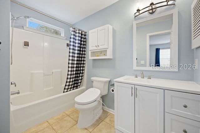 18 Royal Star Dr, Beaufort, SC 29907