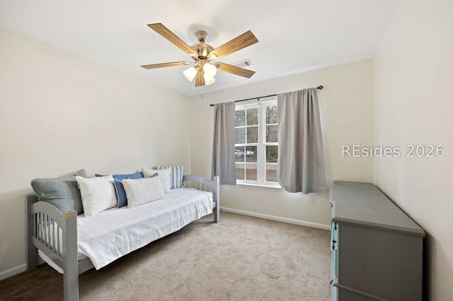 18 Royal Star Dr, Beaufort, SC 29907